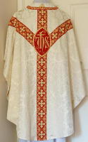 White Gothic Chasuble traditional, silk damask GL004